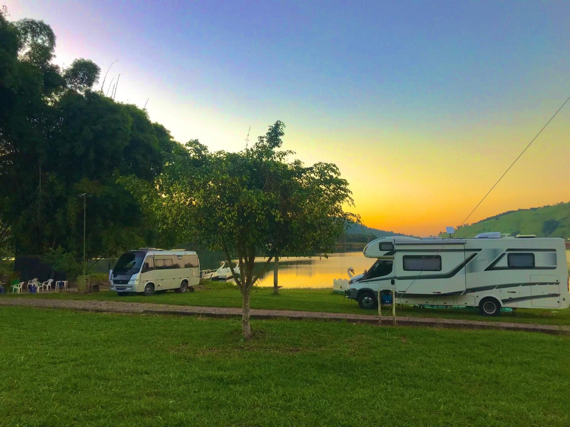 Pousada E Camping Recanto Da Praia Capitolio Bagian luar foto